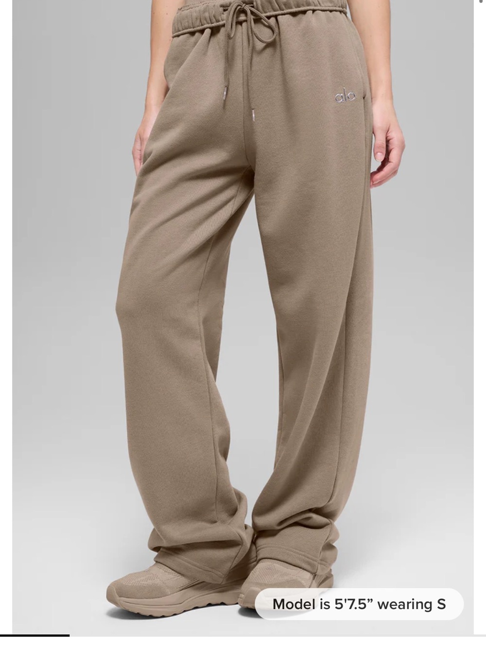 ALO Yoga Drawstring Relaxed Sweatpants - Taupe Brown
